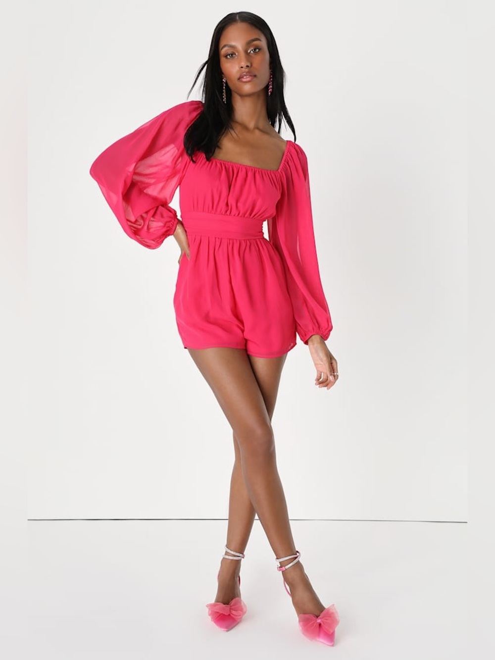 🆕(NWT) LULUs Inspiring Fashion Hot Pink Long Sleeve Tie-Back Romper. Size MEDIUM